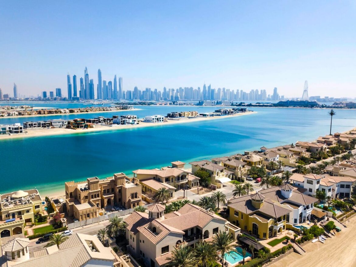 Top 5 Reasons to Buy a Villa in Dubai in 2025